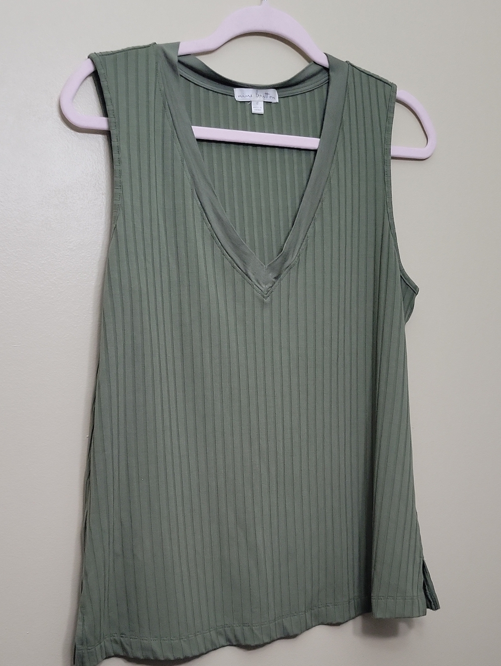 nine britton Olive Green Ribbed V-Neck Tank